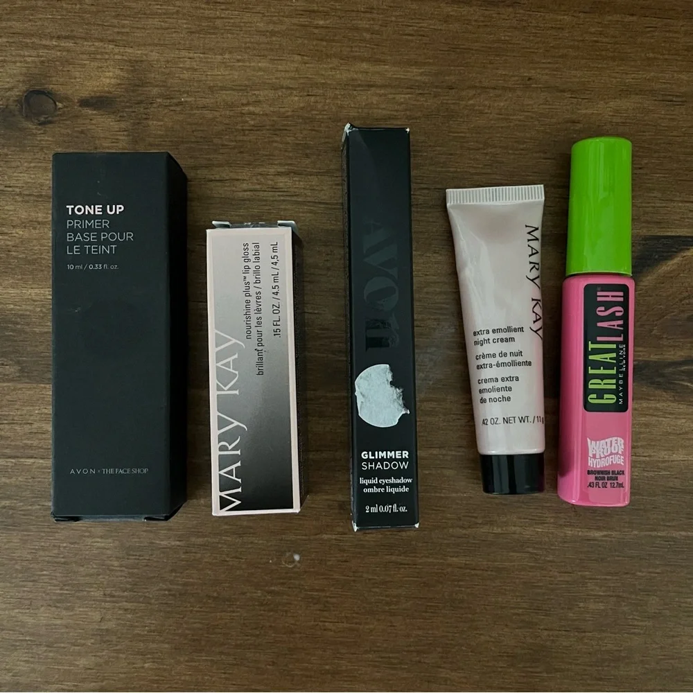 Makeup bundle - 5 pieces Mary Kay, Avon, Maybelline
